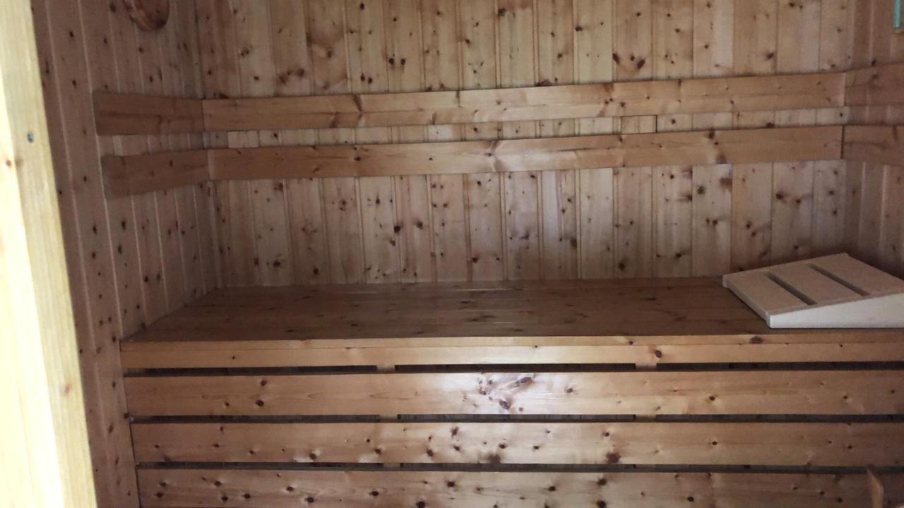 Hotel Szem-S Vendeghaz Balatonszárszó Zewnętrze zdjęcie