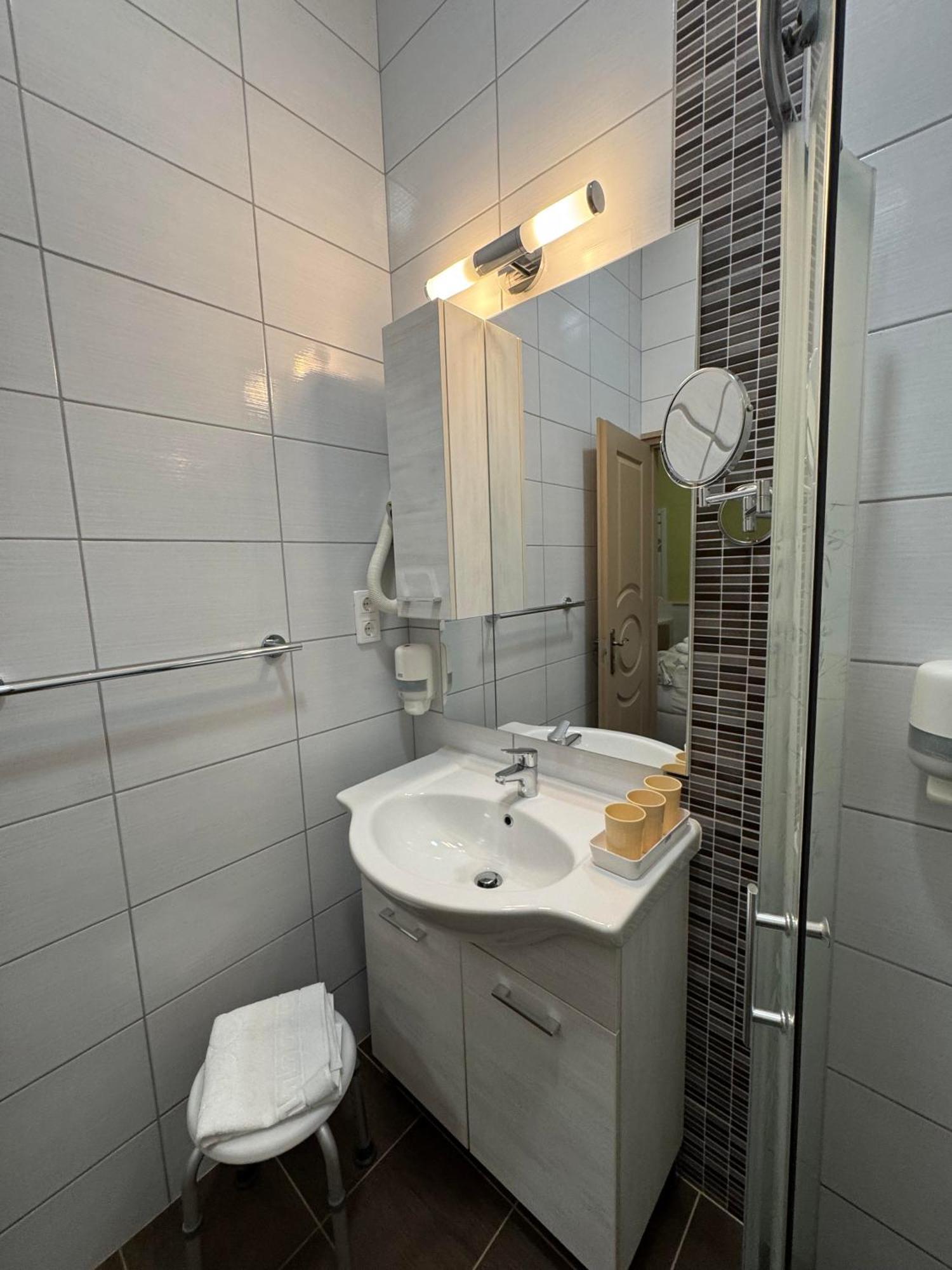 Hotel Szem-S Vendeghaz Balatonszárszó Zewnętrze zdjęcie