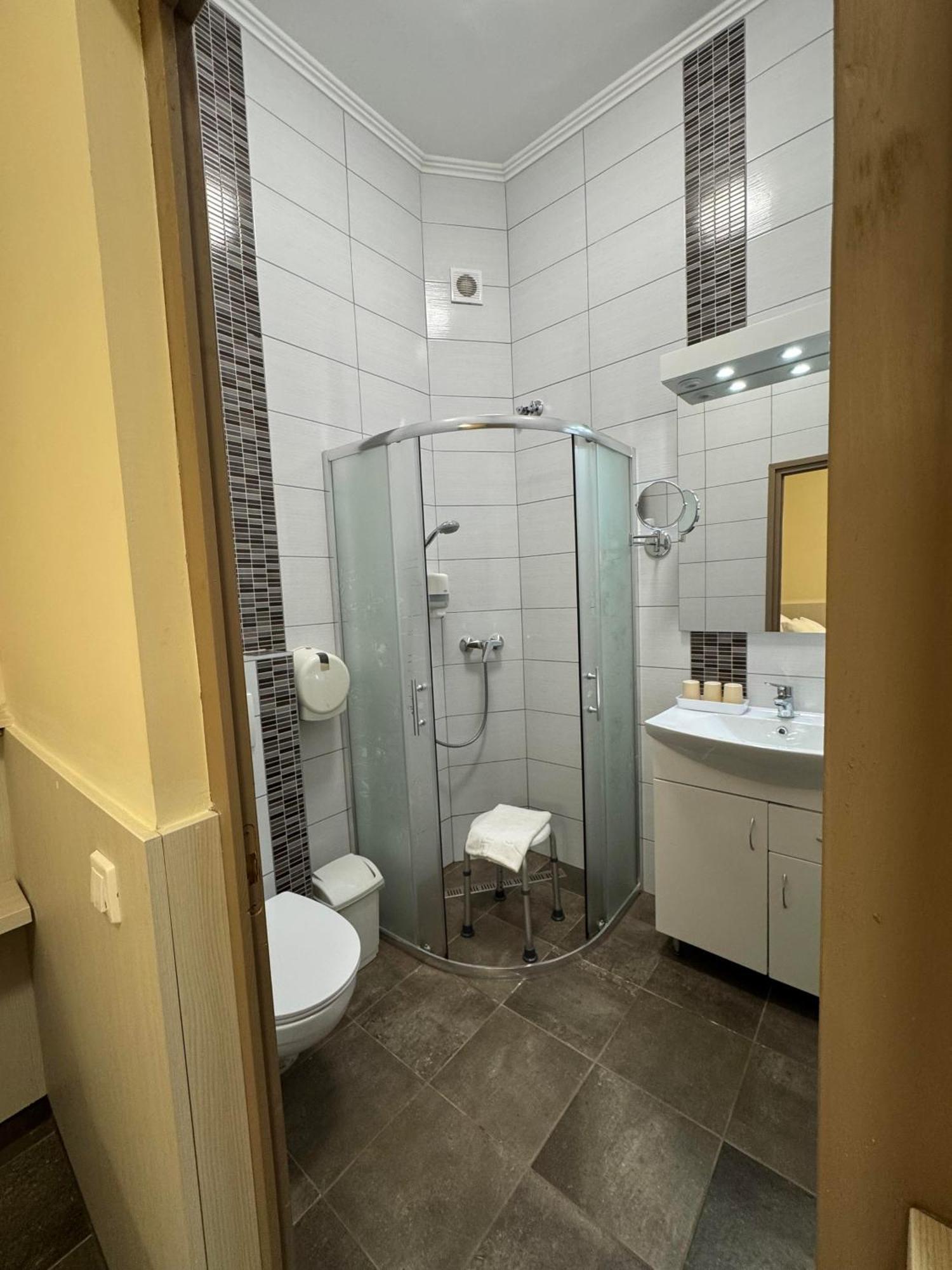Hotel Szem-S Vendeghaz Balatonszárszó Zewnętrze zdjęcie